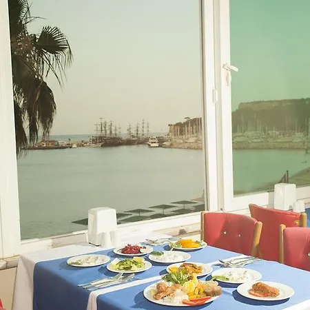 Mira Olimpos ホテル