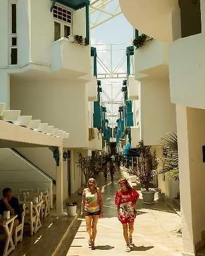 Hotell Mira Olimpos 2*