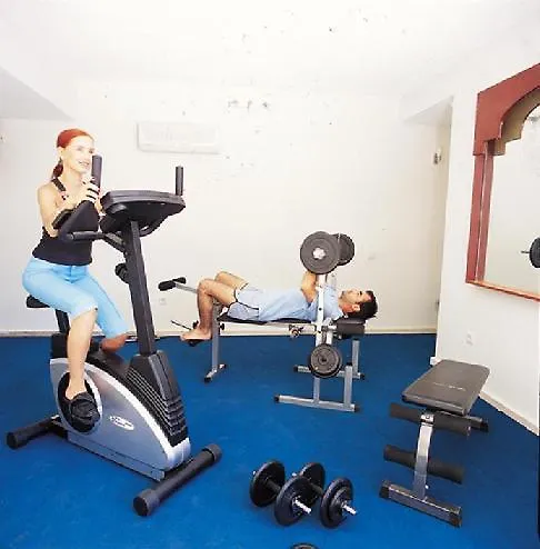 Mira Olimpos Hotell 2*